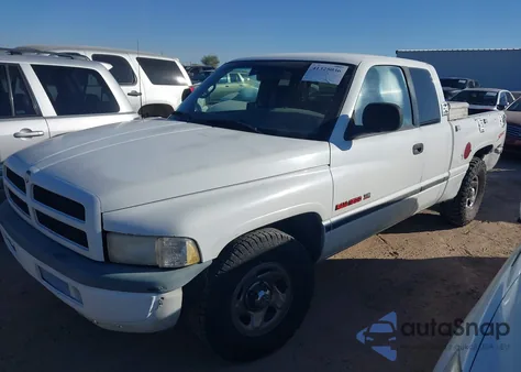1998 Dodge Ram 1500 St из США, поврежденный, VIN 3B7HC13Z2WG171069